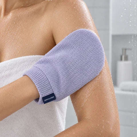 Dermalogix KP Body Polish Mitt used on the upper arm